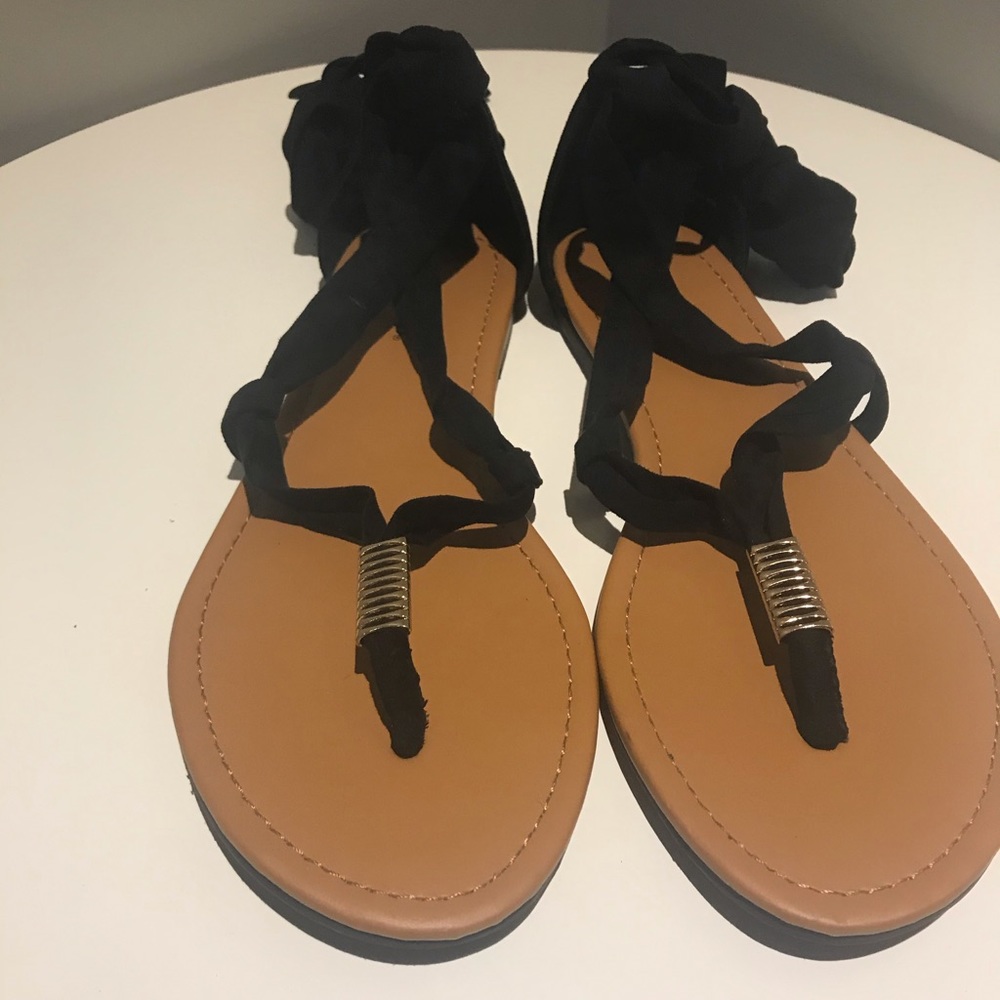 Black Sandal with tie wrap around the ankel